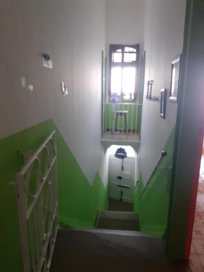 Hostel Beach House Giardini-Naxos Buitenkant foto